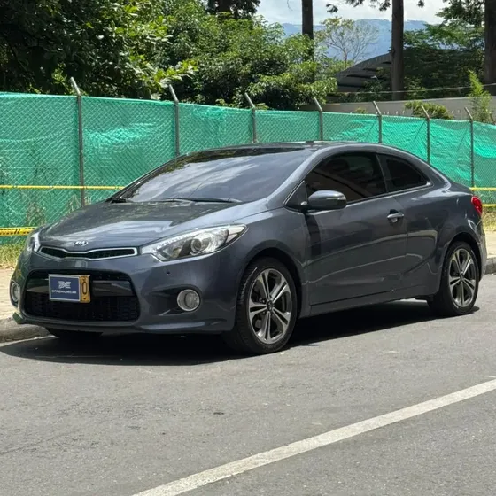 Kia Cerato Koup Race 2016 2.0 Automatico