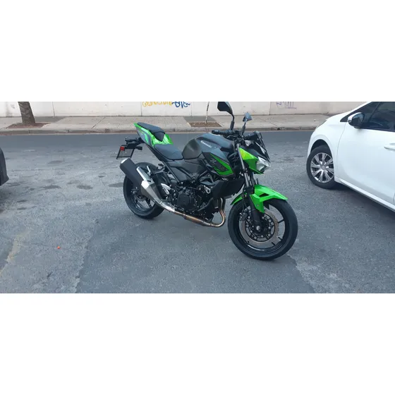 Kawasaki Z400 Verde Mate