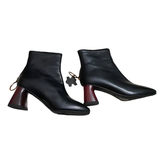 Botas Dama,nuevas.t.36. Cuero.de Lolita.únicas.