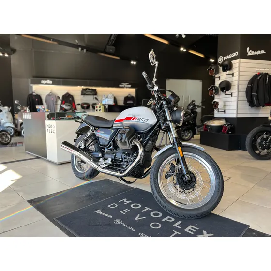 Moto Guzzi V7 Special 2025 Garantía Oficial | Unidades Dispo