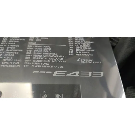 Teclado Yamaha Psr-e 443 Semi Novo Com Fonte .