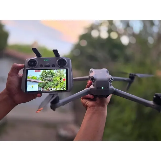 Drone Dji Air 3 Combo 4k 3 Baterías Gris