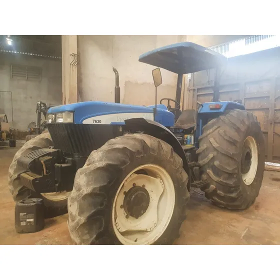 Trator Agrícola New Holland 7630 2013 