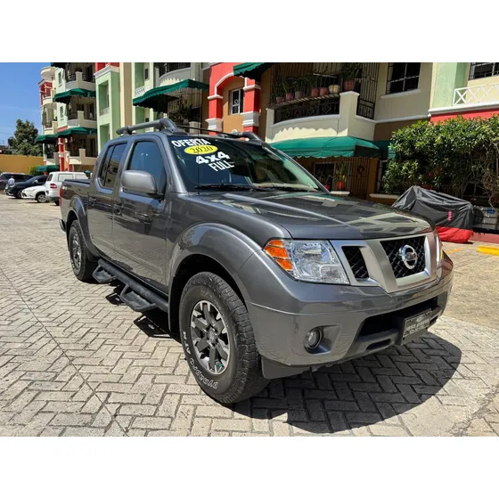 Nissan Frontier Americana