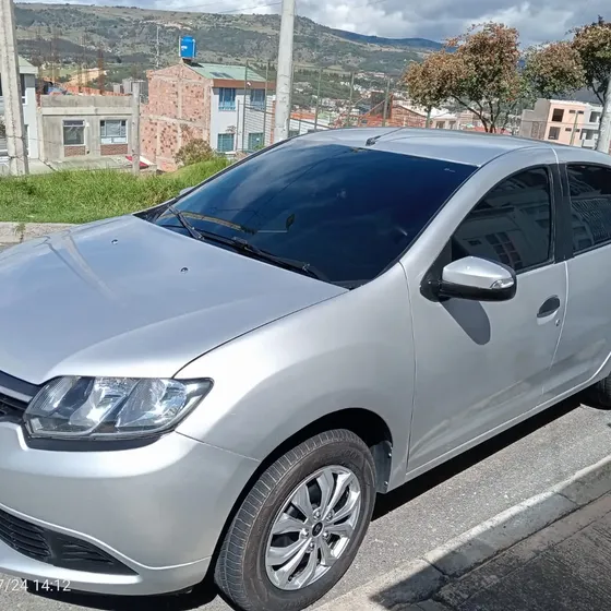 Renault Logan 2019 1.6 Privilege / Intens