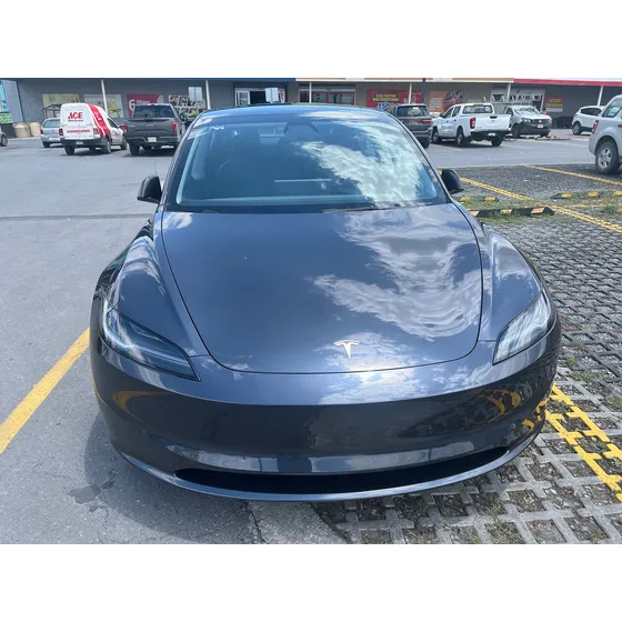 Tesla Model 3 Rwd