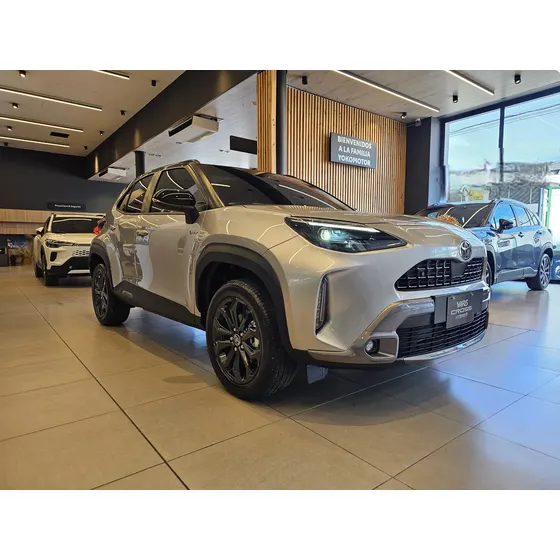 Toyota Yaris Cross Hybrid Plugin - Carros y Camionetas Con frenos ABS ...