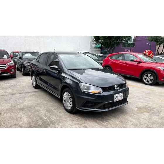 Volkswagen Vento 1.6 Starline At