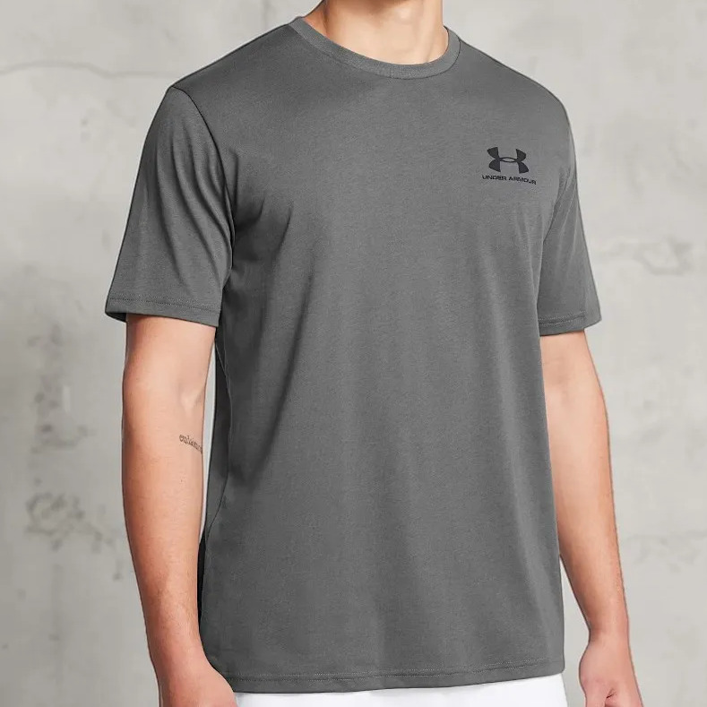 Camiseta Masculina Treino Under Armour Sportstyle Left Chest Cinza P Camiseta Masculina Treino Under Armour Sportstyle Left Chest Cinza P