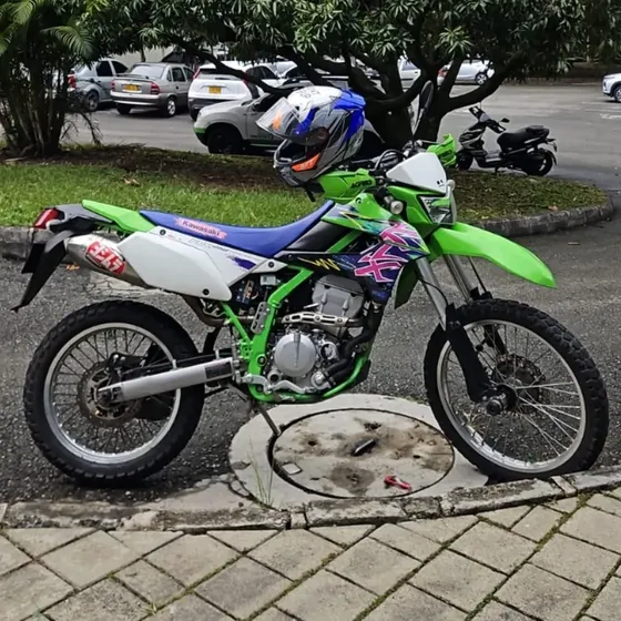 Klx250 En Excelente Estado Modelo 2019 Versión Retro