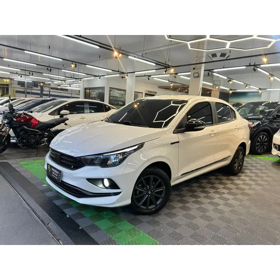 Fiat Cronos Drive1.3at