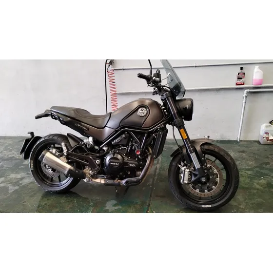 Benelli Leoncino 500