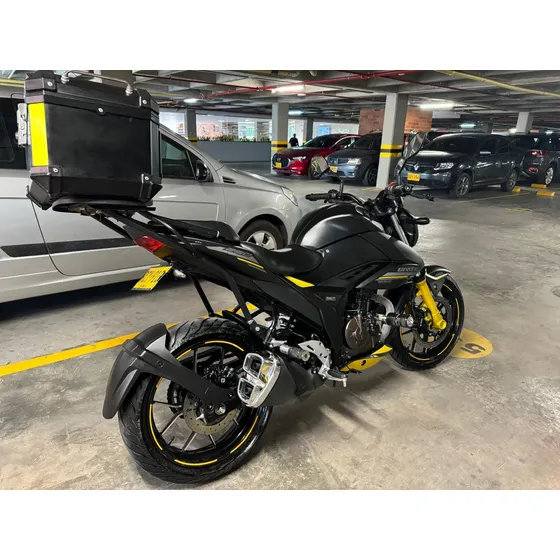 Gixxer 250 Negro Mate - 2024
