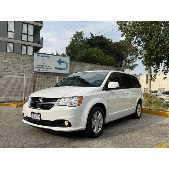 Dodge Grand Caravan 3.6 Sxt Lujo