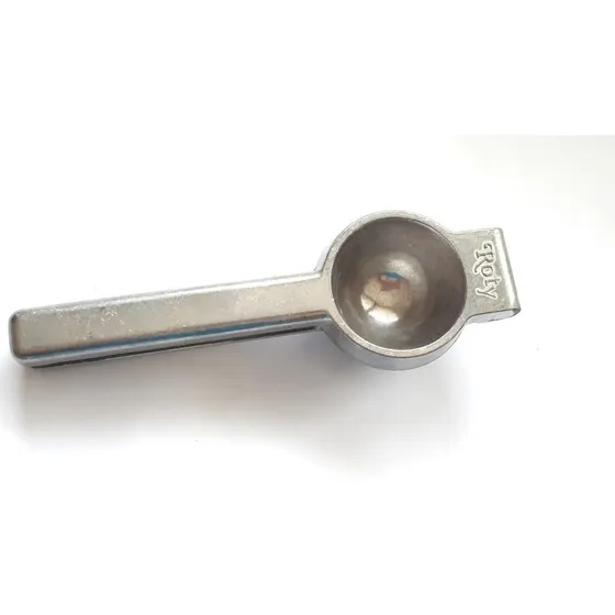 Exprimidor De Limon De Aluminio Primula Cocina