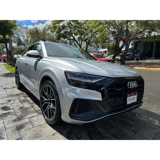 Audi Q8 3.0 55 Tfsi S-line Quattro