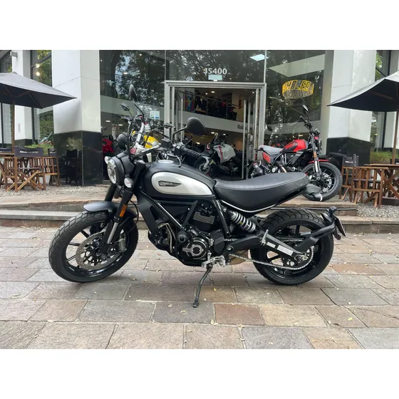 Ducati Scrambler 800 Icon Usada 2023
