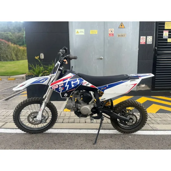 Moto Ycf Bigy 150 + Remolque