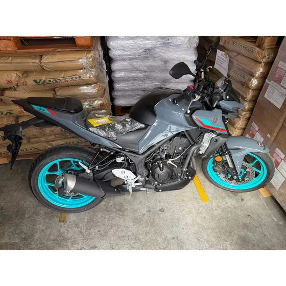Moto Yamaha Mt 03 
