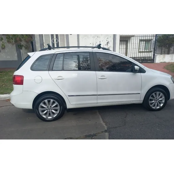 Volkswagen Suran 1.6 Highline 101cv 11c
