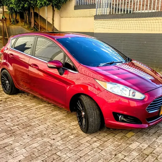 Ford Fiesta 2014 1.6 Titanium At