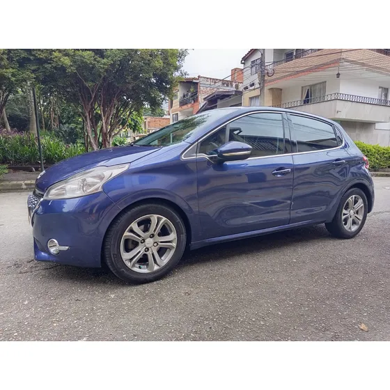 Peugeot 208 1.6 Allure