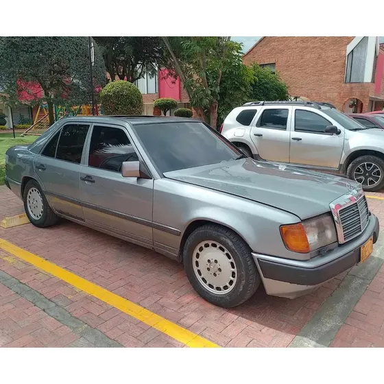 Mercedes-Benz 200 1987 2.0 S124