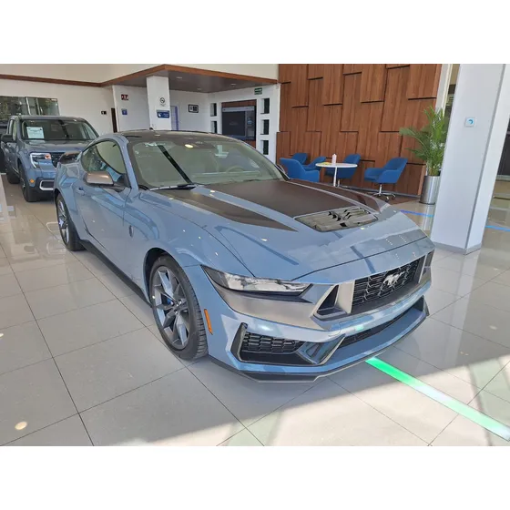 Ford Mustang 5.0 V8 Dark Horse Mt