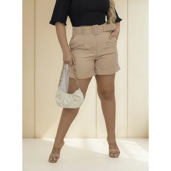 Short Alfaiataria Plus Size Com Cinto Forrado