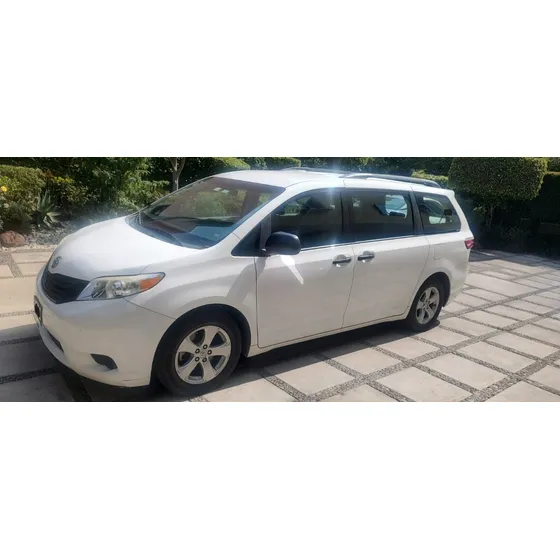 Toyota Sienna 3.5 Ce V6 At