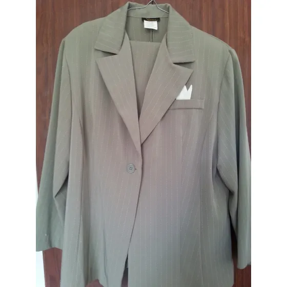 Conjuntos Ejecutivos Chaqueta Y Pantalon Para Damas T 16w 