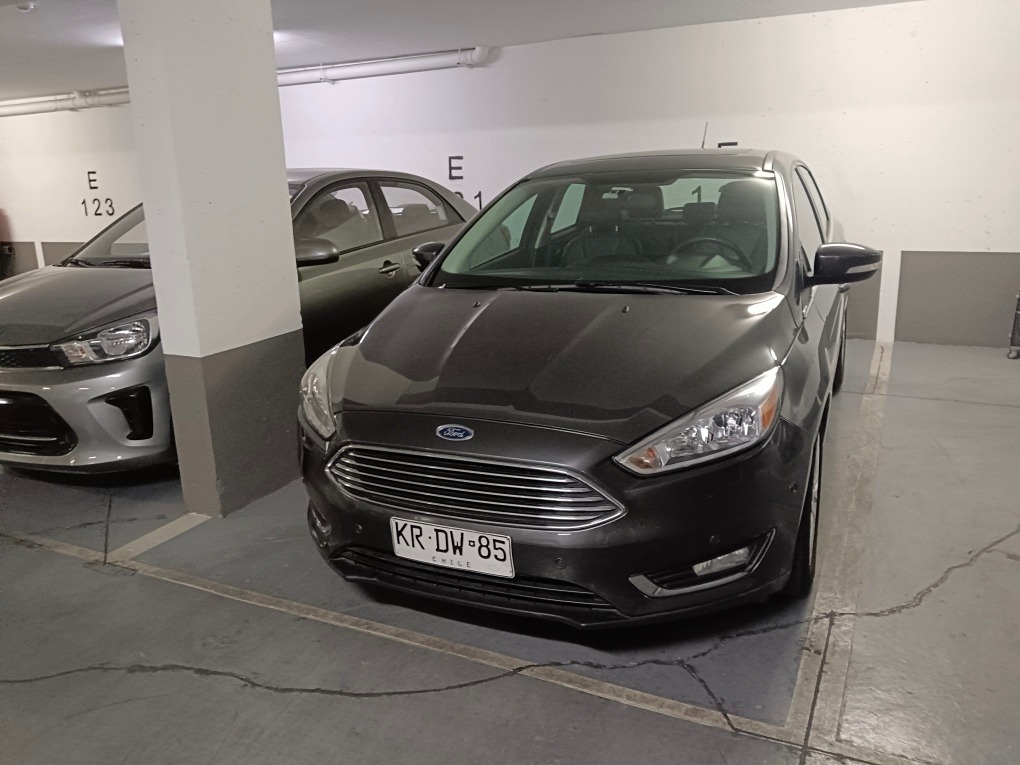 Ford Focus Titanium 2.0 Powershift