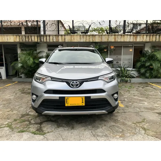 Toyota Rav4 2.5 Xroad