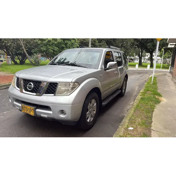 Nissan Pathfinder 4.0 R51 Se