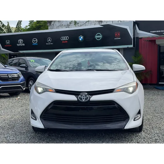 Toyota Corolla .