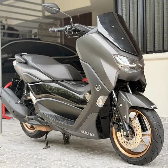 Yamaha Nmax 2024 Gris