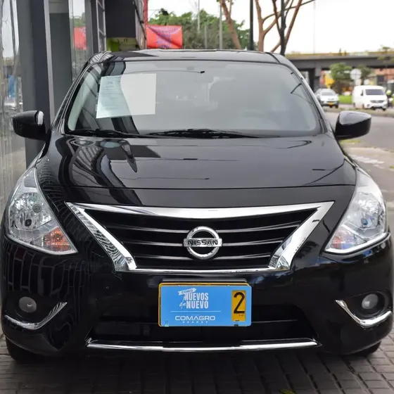 Nissan Versa 2015 1.6 Advance At