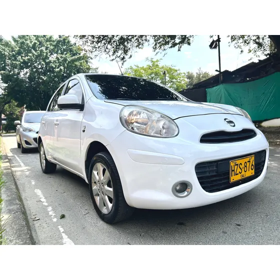 Nissan March Full