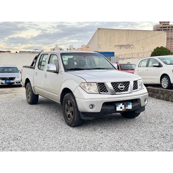 Nissan Frontier 2.5 Sel Cab. Dupla 4x4 Aut. 4p