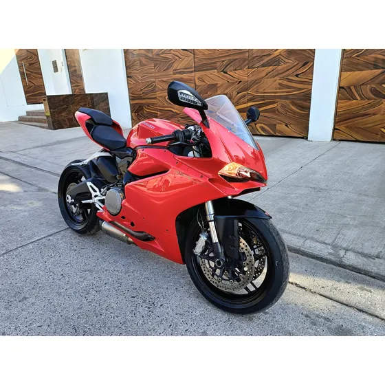 Ducati Panigali V4 2016