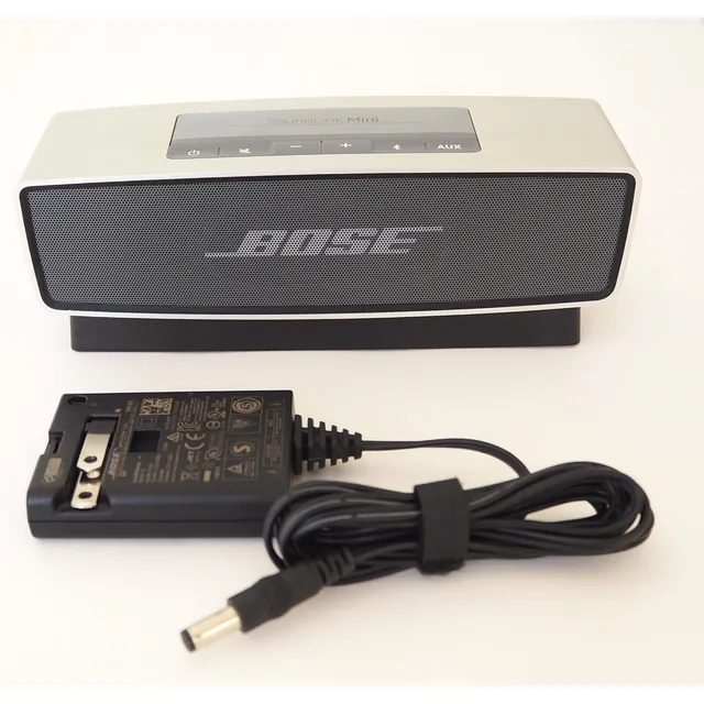 Parlante Bose Soundlink Mini Con Base Cargador