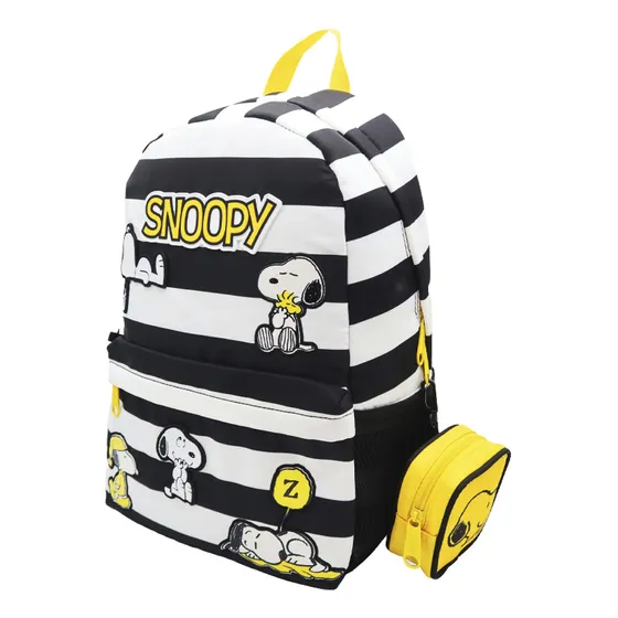 Mochila Espalda Snoopy Stripes Mooving Escolar 20 Lts. Color Rayada Diseño De La Tela Parches De Goma Y Pu