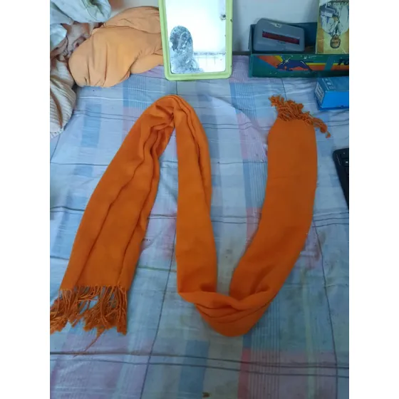 Bufanda Moderna Usada