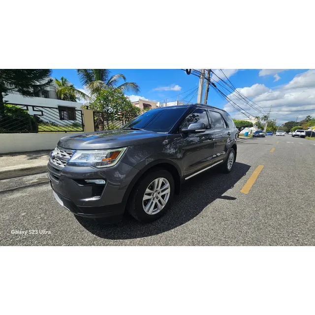 Ford Explorer Xlt Americana