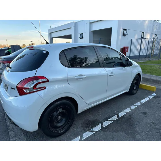 Peugeot 208 1.5 Active