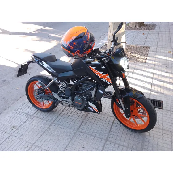 Titular Vende, Perfecto Estado.