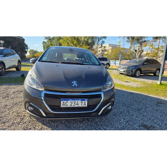 Peugeot 208 1.6 Feline Tiptronic