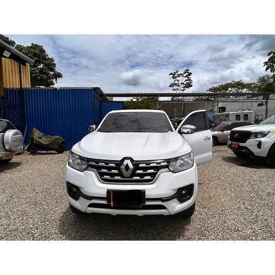 Renault Alaskan 2.5 Zen