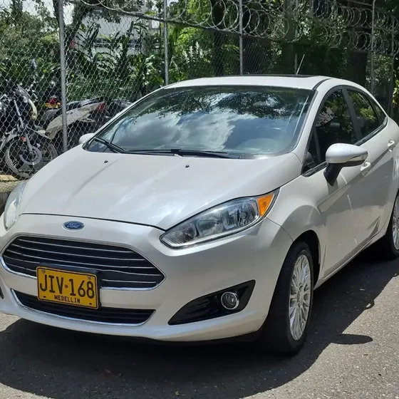 Ford Fiesta 2016 1.6 Titanium At 4x2