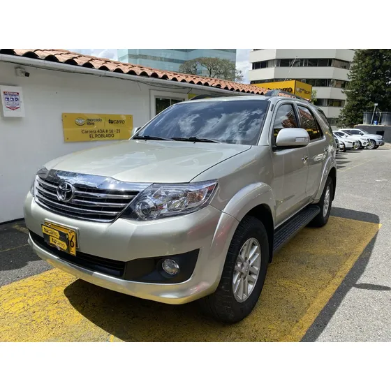 Toyota Fortuner 2.7 4x2